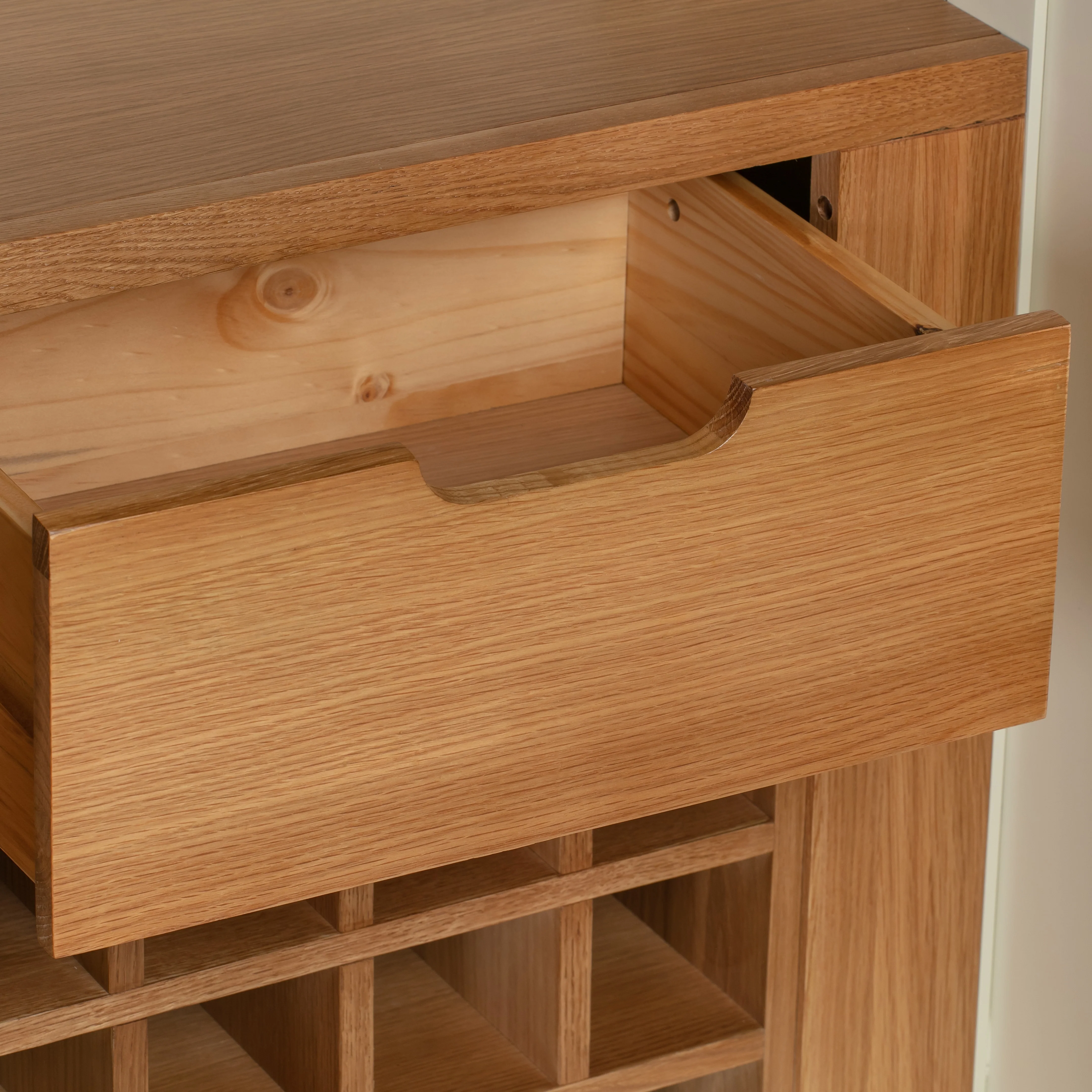 Cambridge Classic Cream Painted Oak Pantry Unit - Image 7