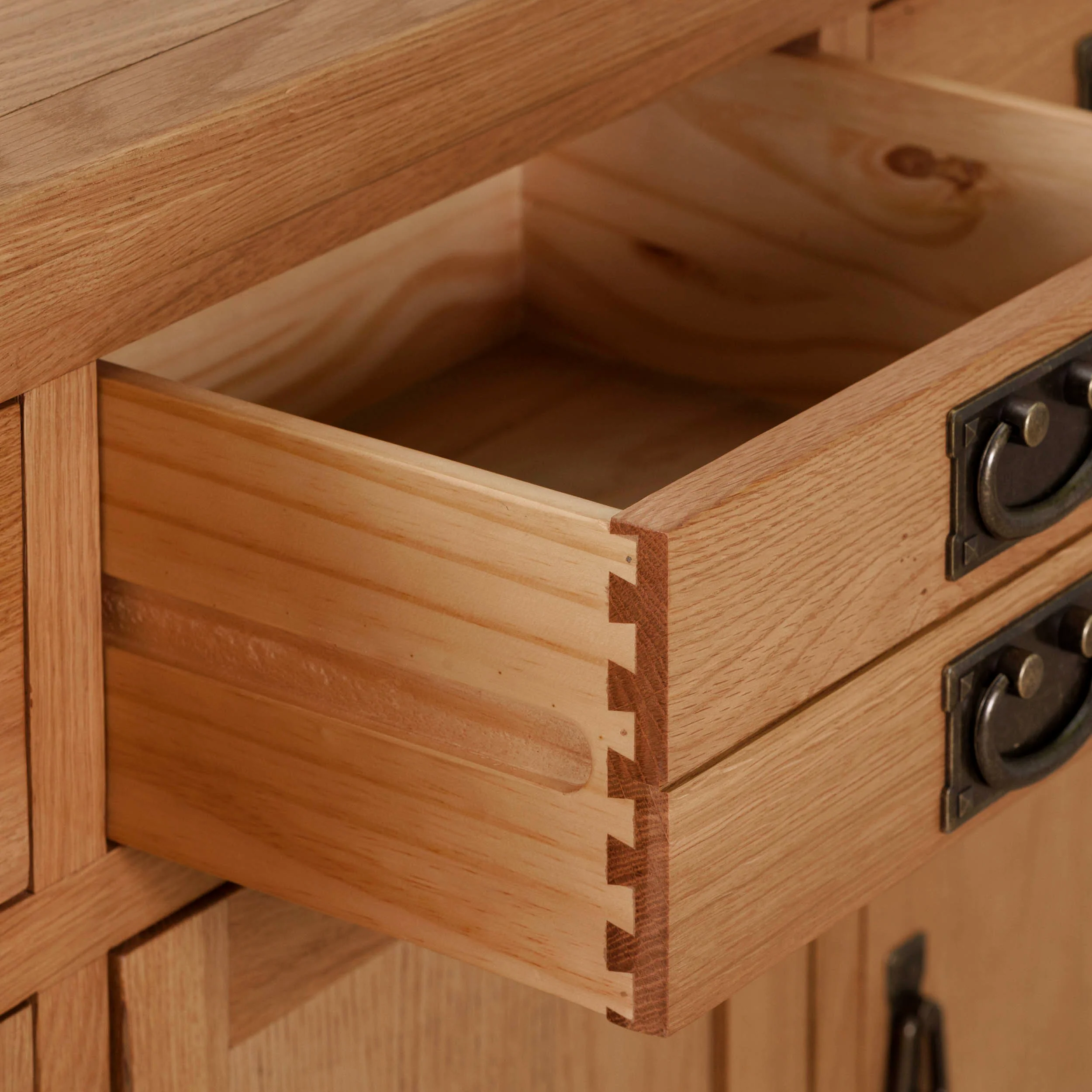 Cambridge Oak 3 Door 3 Drawer Sideboard - Image 8