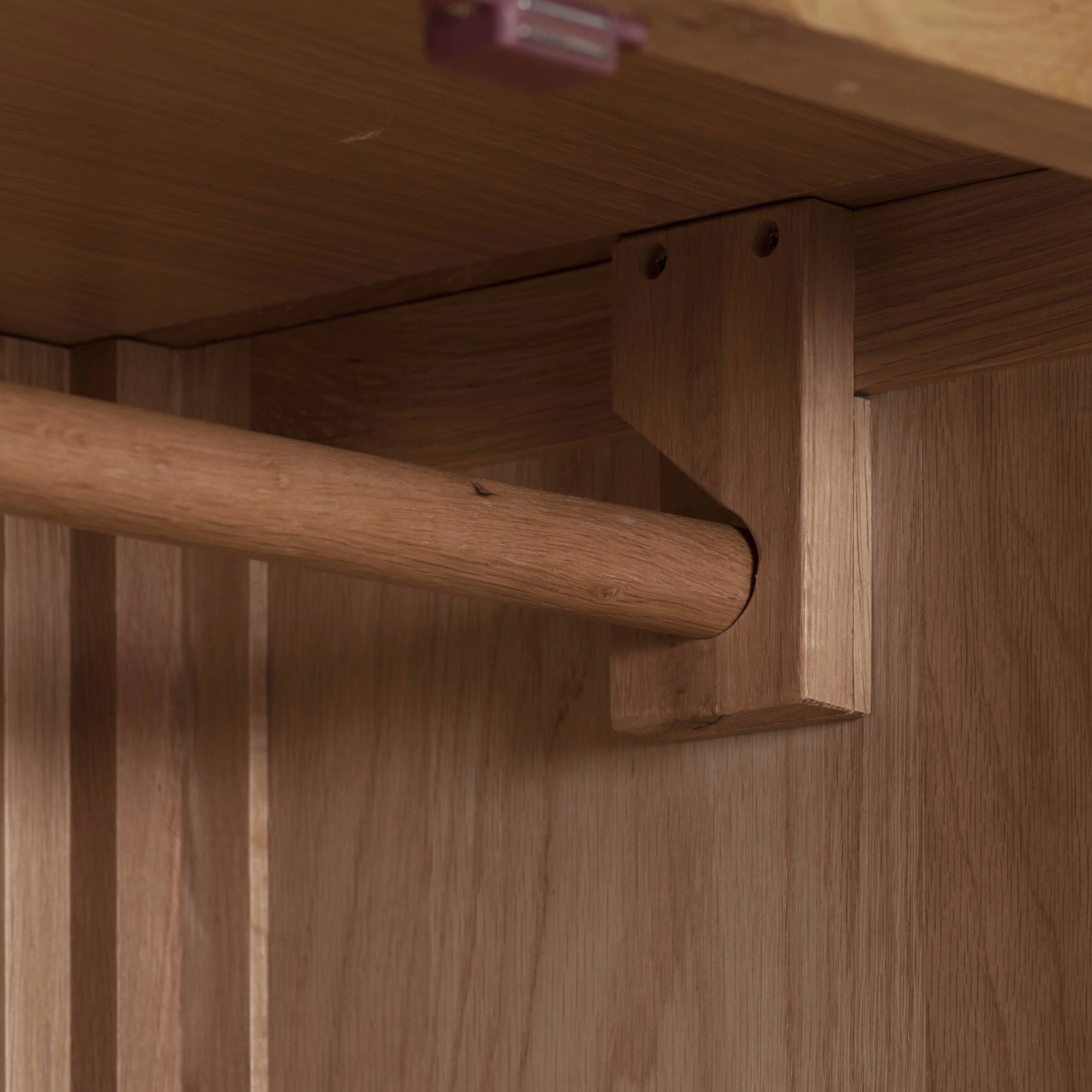Cambridge Oak 3 Door Full Hanging Wardrobe - Image 7
