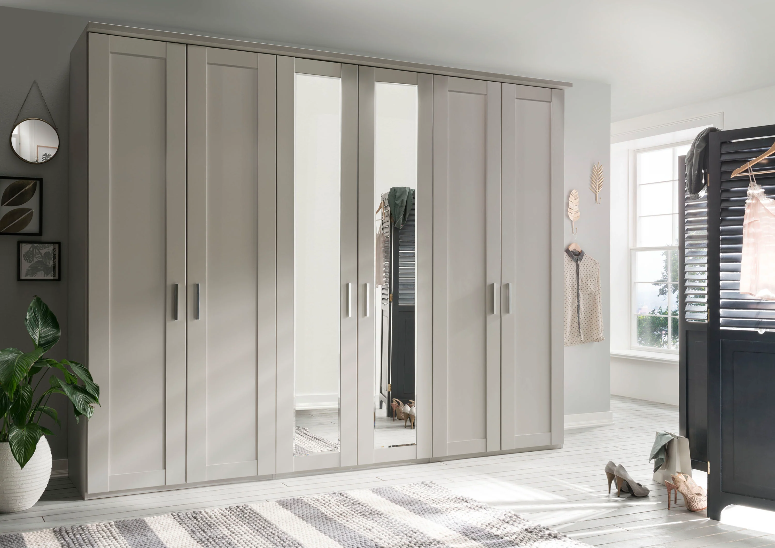 Cambridge Wiemann 6 Door Wardrobe - Image 4