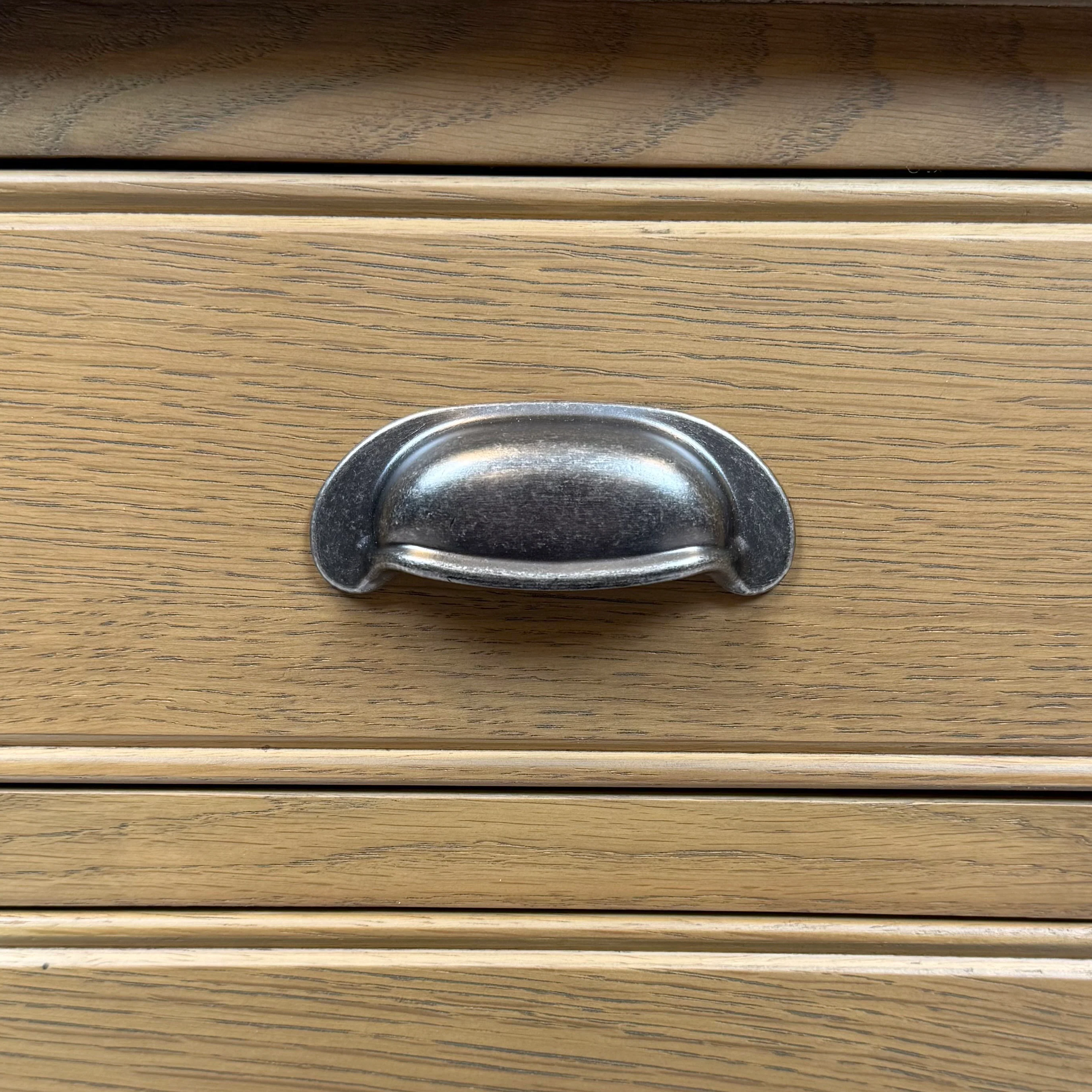 Raithwaite Rustic Oak Large Bedside Cabinet - Image 6