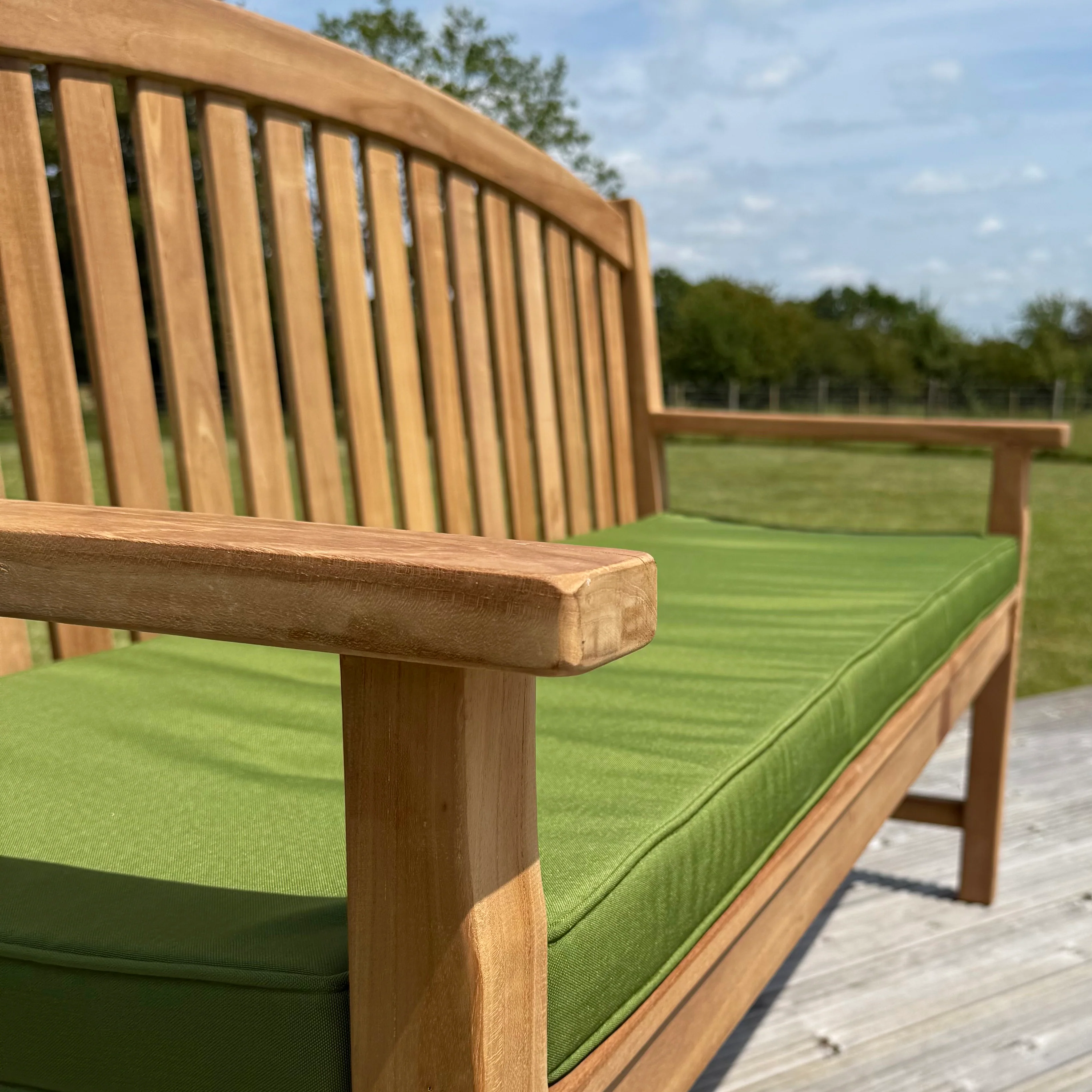 Windsor Large Teak Bow Back Garden Bench With Cushion - Image 4